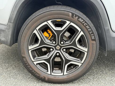 Used 2023 Rivian R1T Launch Edition AWD/4WD image 26