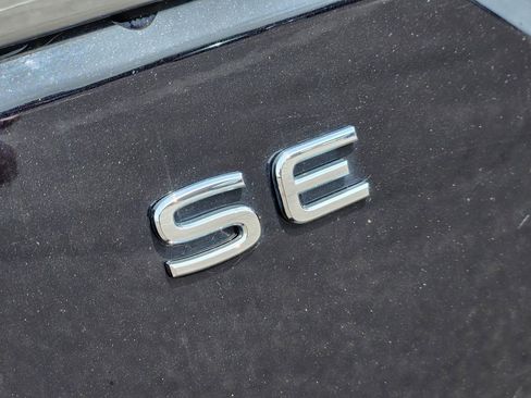 Certified 2025 Volkswagen Atlas SE AWD/4WD image 8