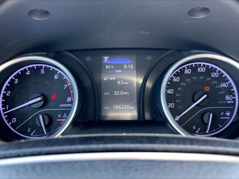 Used 2021 Toyota Camry LE FWD image 25