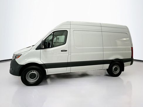 Used 2023 Mercedes-Benz Sprinter 144 Cargo image 5