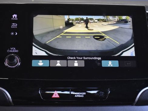 Used 2023 Honda Passport EX-L image 18