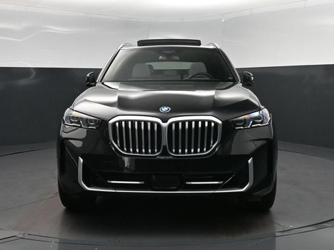 Used 2024 BMW X5 xDrive50e w/ Premium Package AWD/4WD image 10