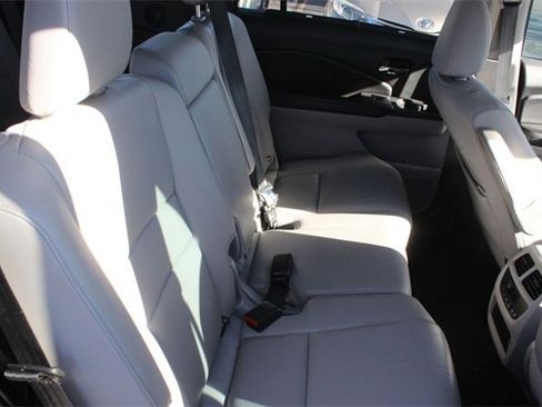 Used 2022 Honda Pilot EX-L image 18