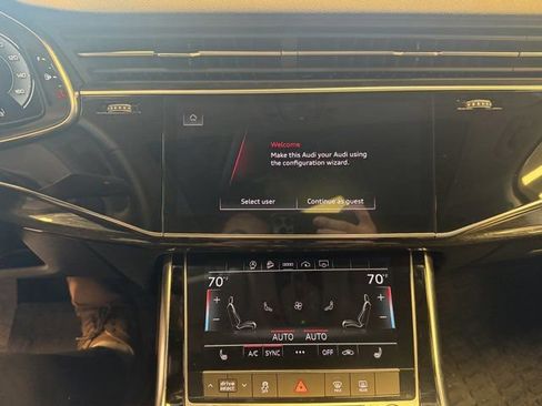 Used 2023 Audi Q7 3.0T Premium Plus w/ Premium Plus Package AWD/4WD image 17