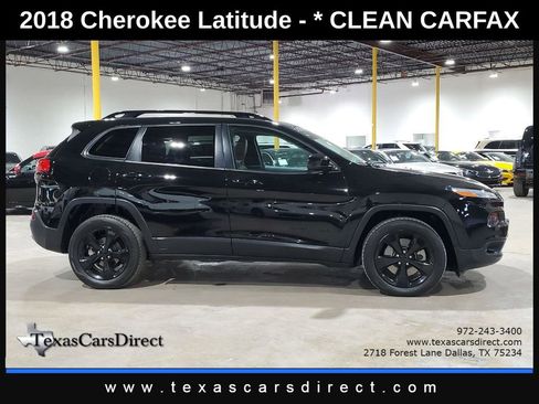 Used 2018 Jeep Cherokee Latitude w/ Altitude Package image 5