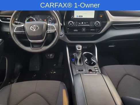 Used 2023 Toyota Highlander LE image 27