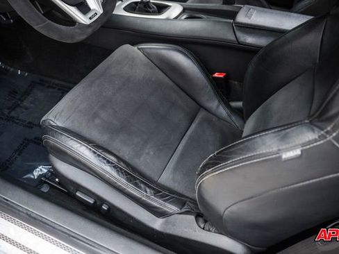 Used 2014 Chevrolet Camaro SS w/ SS Performance Package image 61