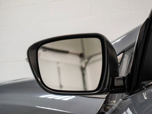 Used 2023 Nissan Murano SV w/ SV Midnight Edition Package image 17