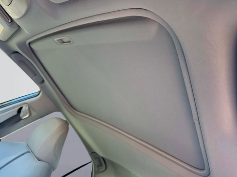 Used 2024 Toyota Camry SE image 33