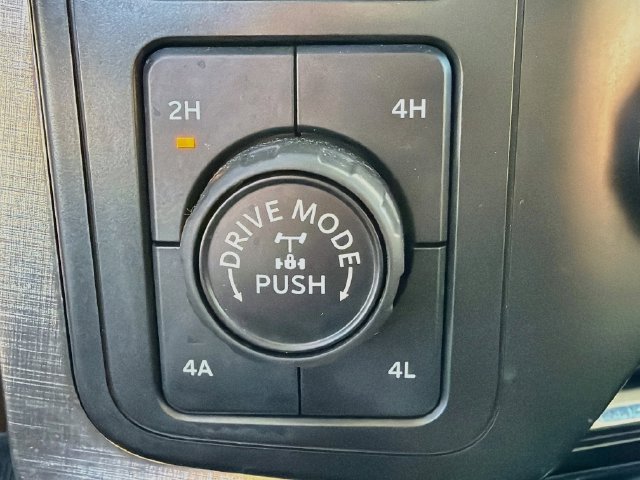 Used 2021 Ford F150 Lariat w/ Equipment Group 502A High AWD/4WD image 31