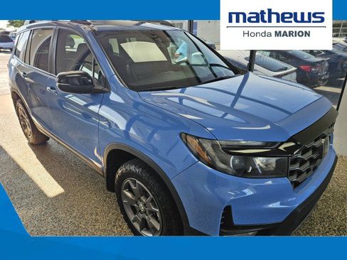 Used 2024 Honda Passport TrailSport image 1