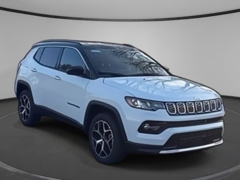 Used 2025 Jeep Compass Limited image 2