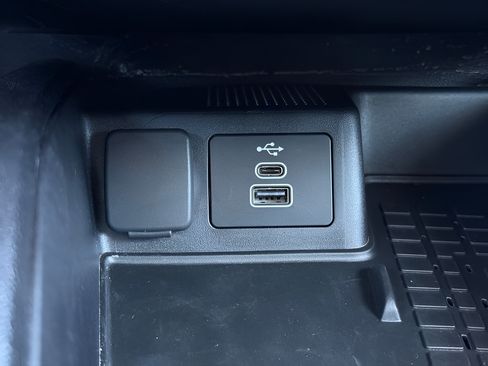 Used 2025 Ford Bronco Sport Outer Banks AWD/4WD image 14