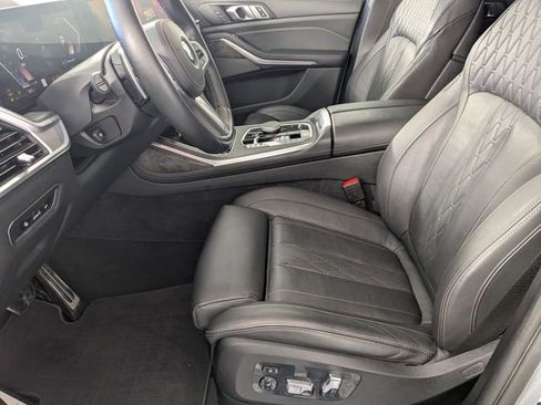 Used 2024 BMW X7 xDrive40i w/ M Sport Package image 15