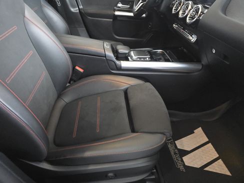 Used 2023 Mercedes-Benz GLA 250 4MATIC image 22