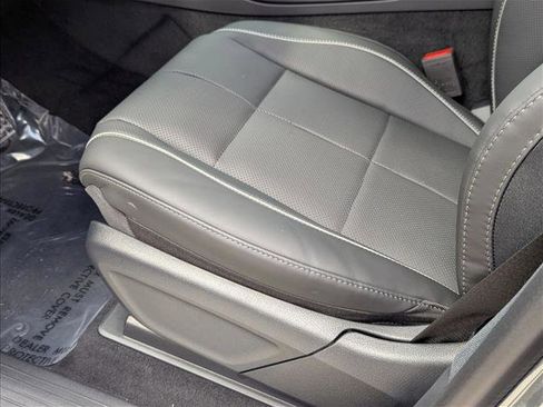 New 2026 Mercedes-Benz GLS 580 4MATIC image 4