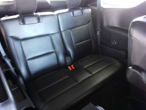 Used 2020 Ford Explorer Limited AWD/4WD image 23