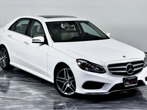 Used 2016 Mercedes-Benz E 350 4MATIC Sedan w/ Premium Package image 3