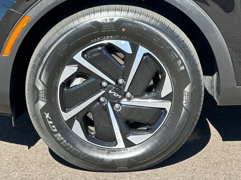 Used 2024 Kia Sportage LX AWD/4WD image 24