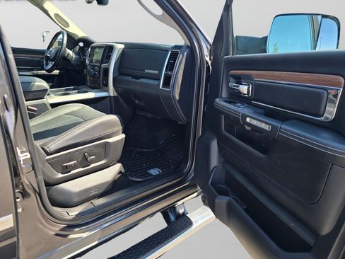 Used 2018 RAM 3500 Laramie AWD/4WD image 28