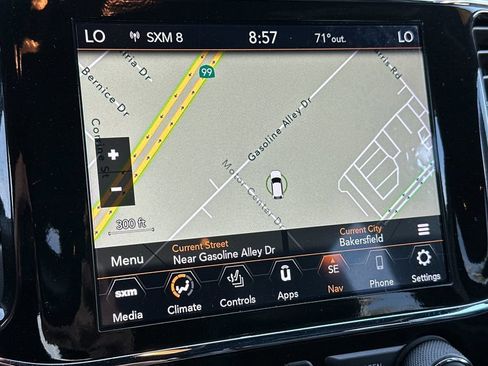 Used 2022 Jeep Grand Cherokee Laredo X AWD/4WD image 18