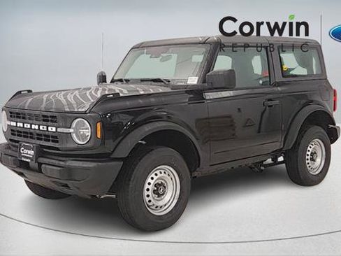 New 2025 Ford Bronco 2-Door image 3