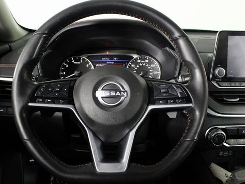 Certified 2023 Nissan Altima 2.5 SR image 7