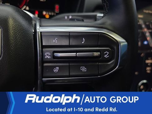 Used 2025 GMC Terrain Elevation w/ Black Edition image 18