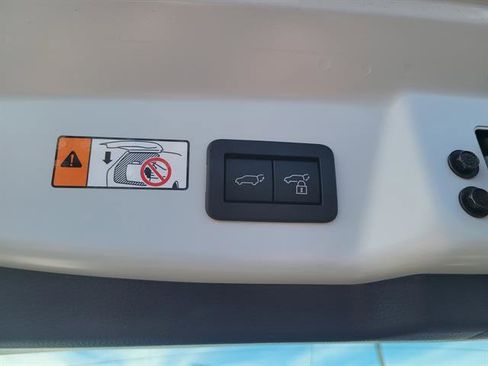 New 2026 Toyota Prius Plug-In Hybrid image 26