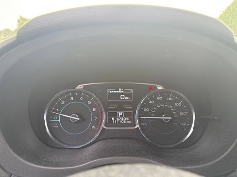 Used 2017 Subaru Forester 2.5i Touring AWD/4WD image 10