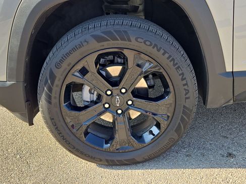 Used 2026 Chevrolet Equinox LT w/ Convenience Package II FWD image 11