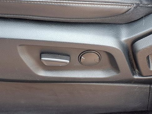 Used 2020 Ford Ranger Lariat w/ Equipment Group 501A Mid image 4