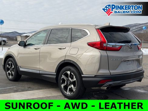 Used 2018 Honda CR-V Touring image 3