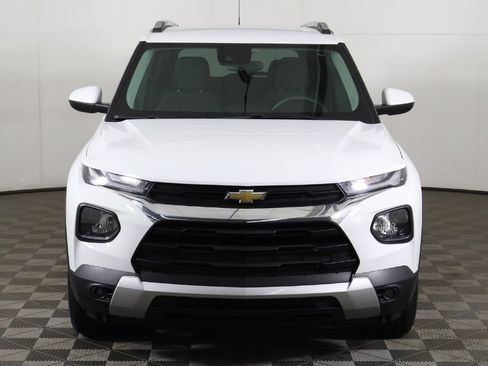 Used 2023 Chevrolet TrailBlazer LT AWD/4WD image 9