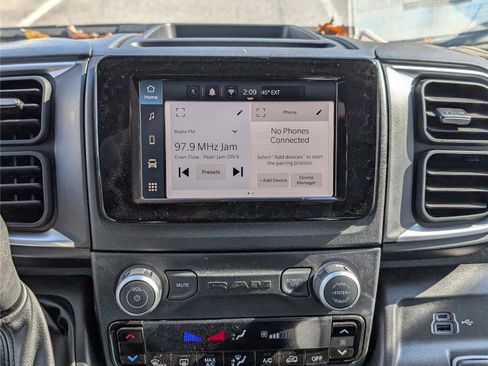 New 2026 RAM ProMaster 2500 w/ Quick Order Package 22G SLT image 21