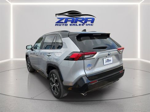 Used 2024 Toyota RAV4 XSE w/ Weather Package AWD/4WD image 5