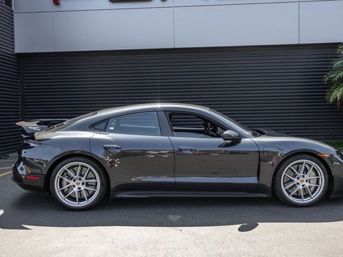 Used 2025 Porsche Taycan Turbo GT image 8