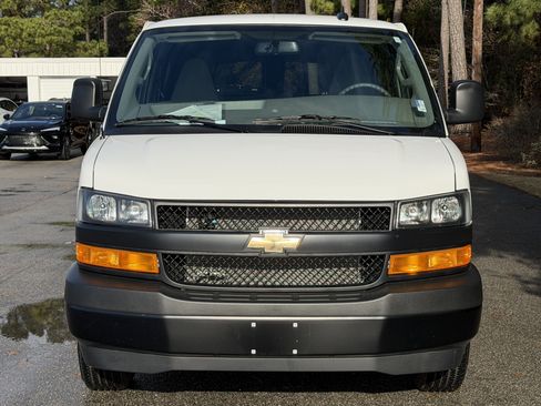 Used 2024 Chevrolet Express 3500 LS image 10