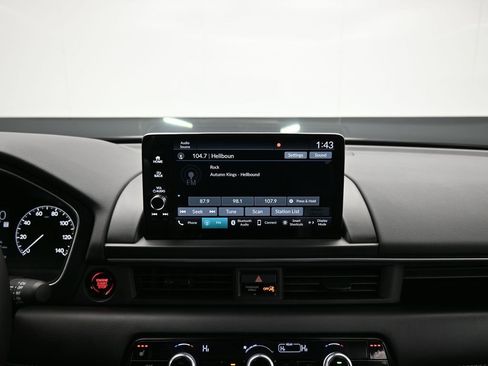 Certified 2025 Honda Pilot EX-L image 46