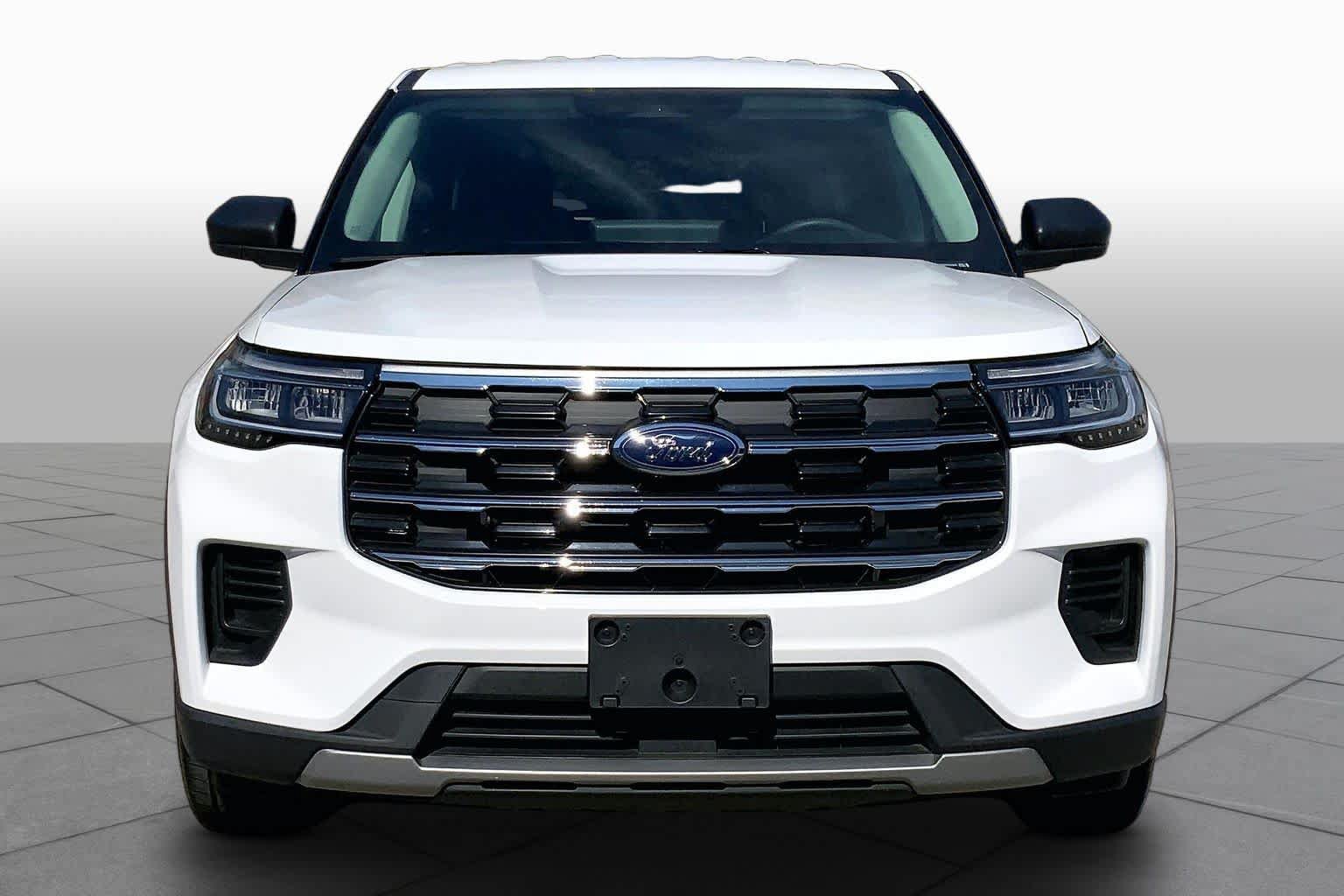 Used 2026 Ford Explorer Active RWD image 4