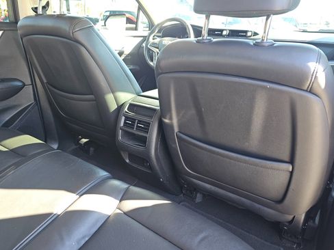 Used 2019 Cadillac XT5 Luxury image 16