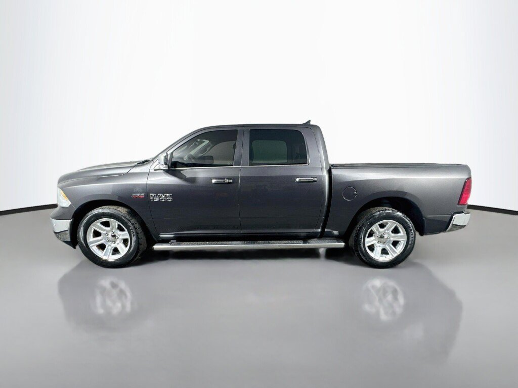 Used 2017 RAM 1500 Lone Star RWD image 2