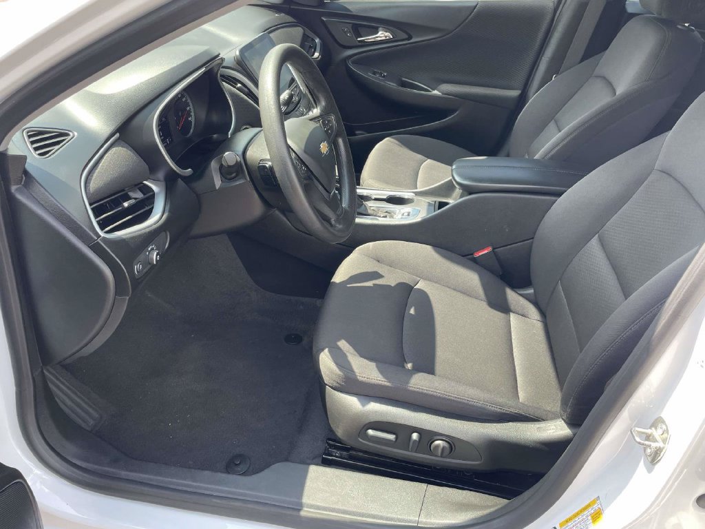 Used 2024 Chevrolet Malibu LT FWD image 15