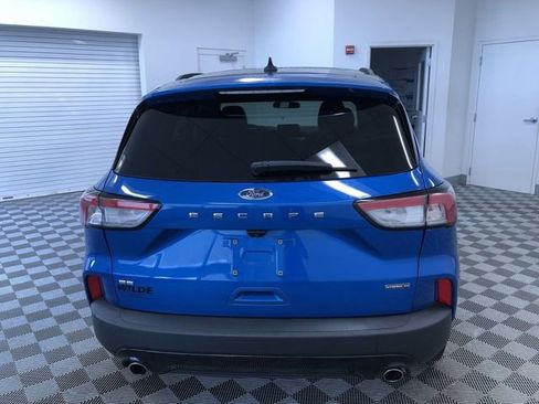 Used 2021 Ford Escape SE w/ SE Sport Appearance Package image 6