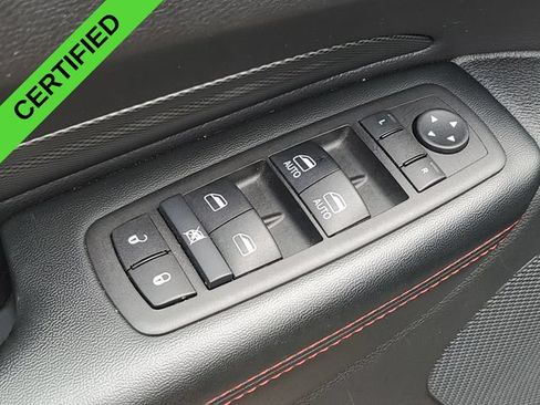 Used 2025 Dodge Durango GT AWD/4WD image 23