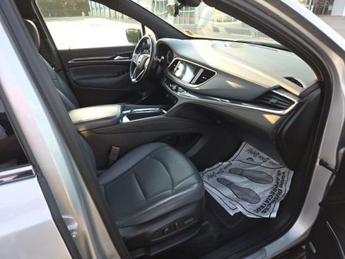 Used 2022 Buick Enclave Essence w/ Experience Buick Package image 34