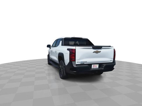 Used 2024 Chevrolet Silverado EV W/T AWD/4WD image 8