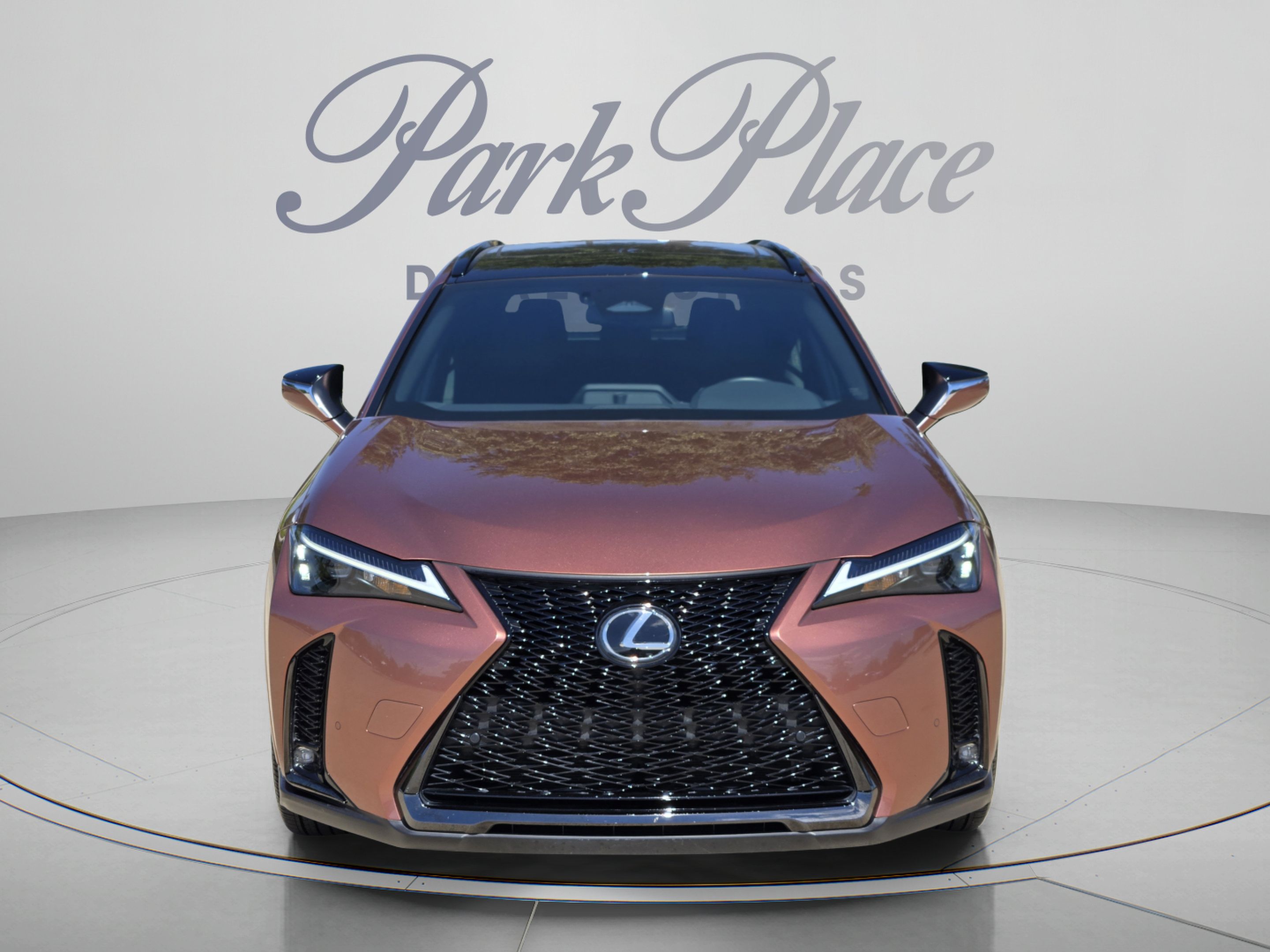Used 2025 Lexus UX 300h FWD image 8