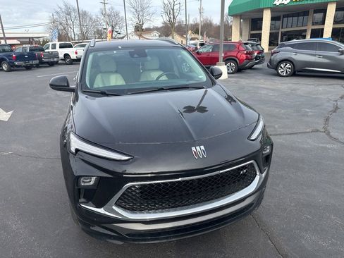 Used 2024 Buick Encore GX Sport Touring image 8