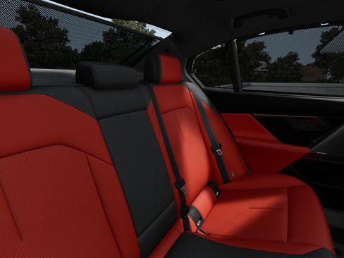 New 2026 BMW M5 Sedan image 10